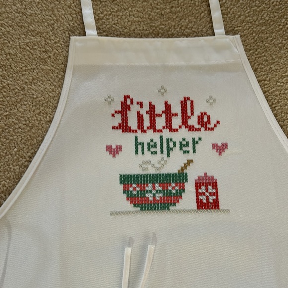 Hand embroidered adult and child Christmas aprons White washable apron - Picture 7 of 14